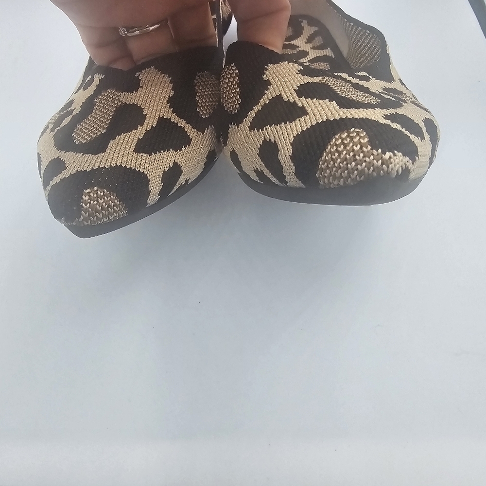 Rothy's Women's The Point Big Cat Flat in Leopard Size 11.5 - Picture 5 of 10